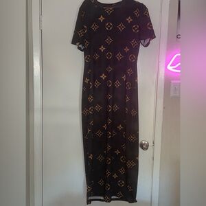 Chic Chocolate Brown and Gold Patterned Maxi Dress